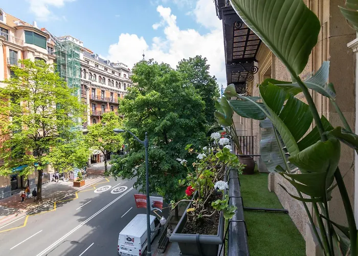 Palace Lujo Y Elegancia ビルバオ